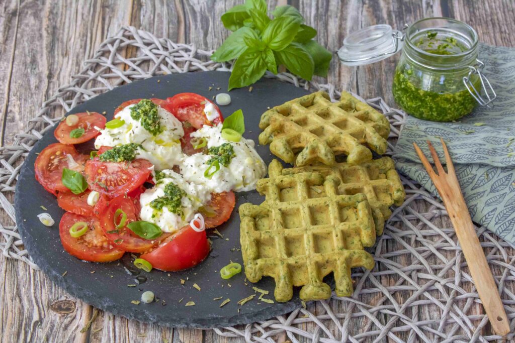 Basilicum wafels met romige Burrata 2 Basilicumwafels met burrata en tomaat 1.4