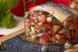 Tartar van tomaat met gerookte sardine 1.3