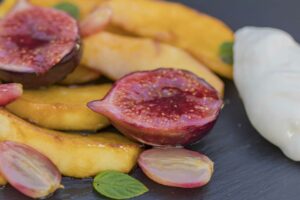 Gebakken appeltjes met vijgen en yoghurt 4 gebakken appeltjes 1.2