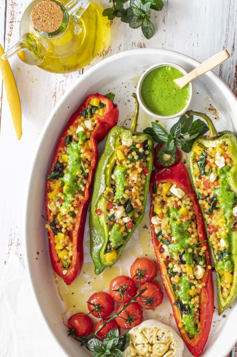 Puntpaprika gevuld met fregola, mango, feta en spinazieyoghurt 1 Puntpaprika gevuld met fregula 1.11