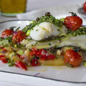 Voordelen van Spaanse gerechten 1 Kabeljauw met kruidenpesto en gekonfijte aardappel