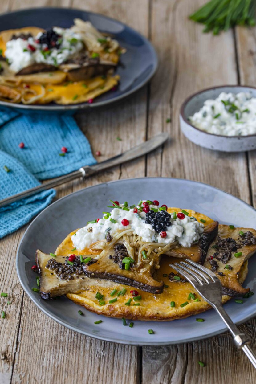 Omelette with boletus, truffle and cottage cheese 1 Omelette with boletus, truffle and cottage cheese