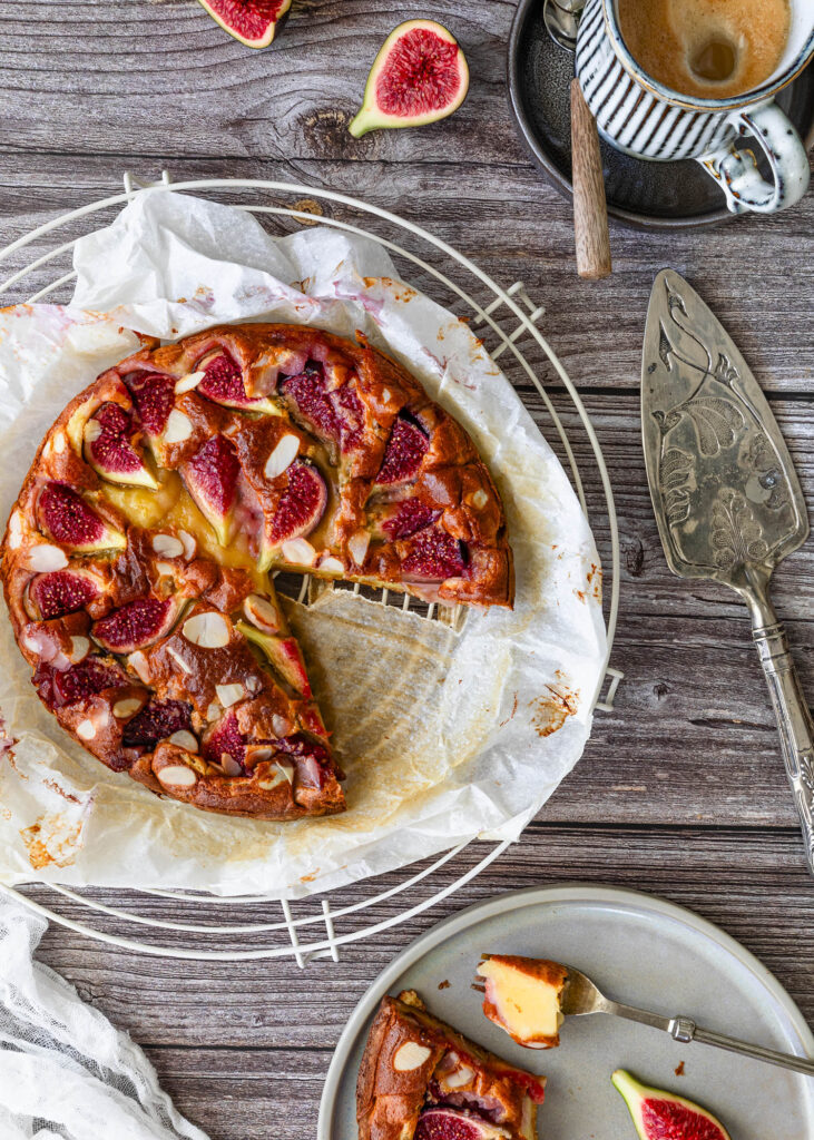 Ensalada de higos con queso feta y almendras 3 Clafoutis de higos con anís y almendras