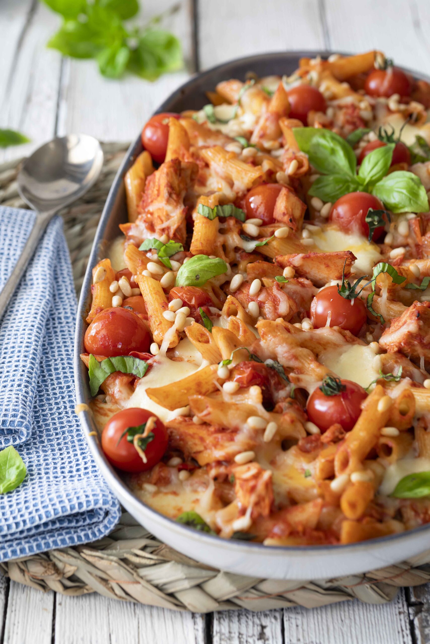 Macaroni met tonijn en Mozzarella 1 scaled