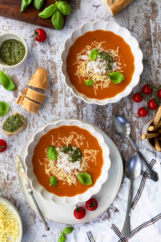 Mediterranean tomato soup with rice - Secretos Del Sur