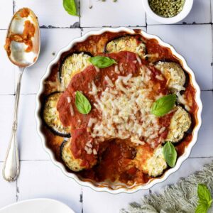 Aubergine met Parmezaan en tomaat