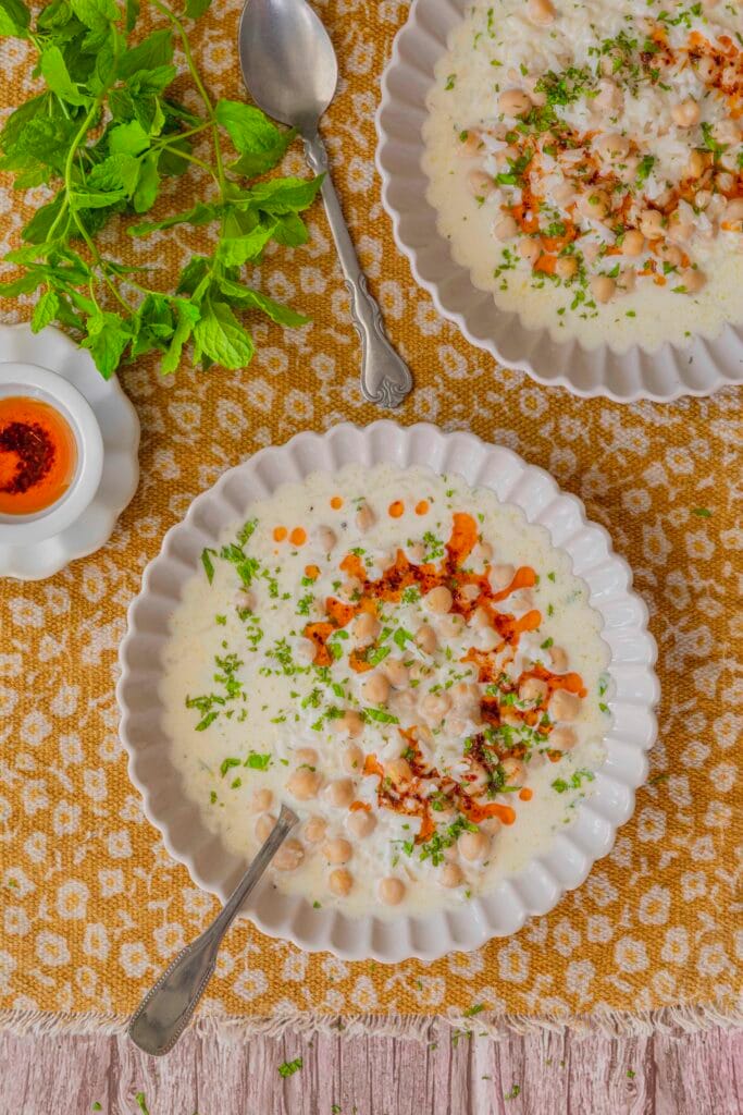 Yoghurtsoep met kikkererwten en rijst 5