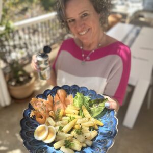 Gewokte witte asperges met gerookte zalm
