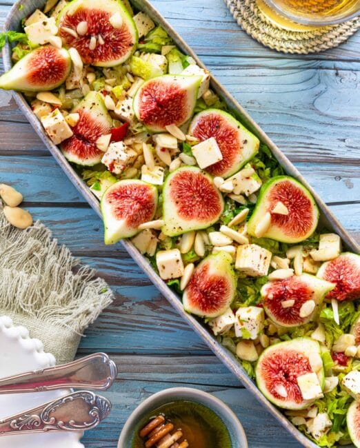 Fig salad with feta cheese and almonds 8 Vijgensalade met feta en amandelen